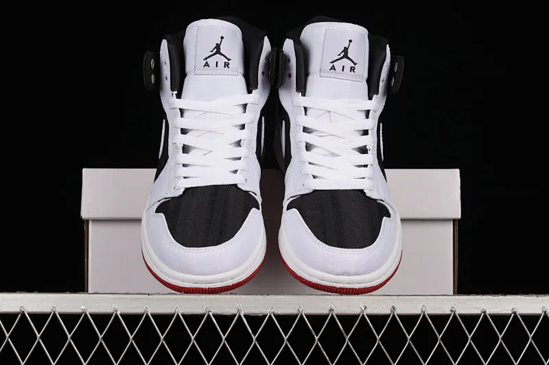 All categories Air Jordan Jordan series basketball shoes Air Jordan 1 Mid G version pure original Air Jordan 1 Mid UT "Black White" AJ1 Joe 1 white, black and purple stitching Zhongbang basketball shoes DD9338-016